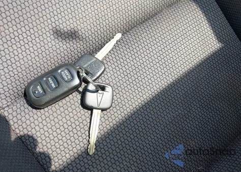 2006 Pontiac Vibe from USA, damaged, VIN 5Y2SL65816Z446079